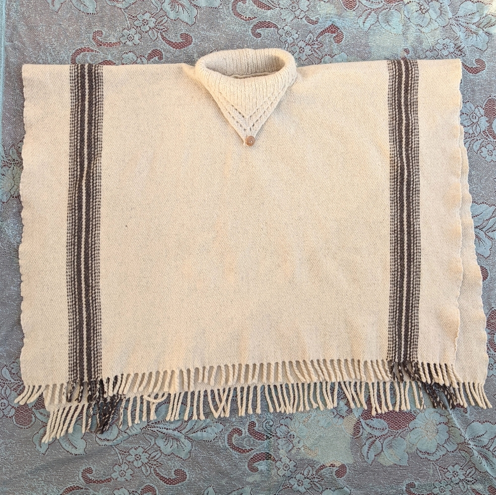 Cream Wool Pancho - Picture 2 of 8